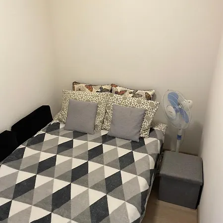 Sveciu Namai Vaivorykste Apartament Połąga